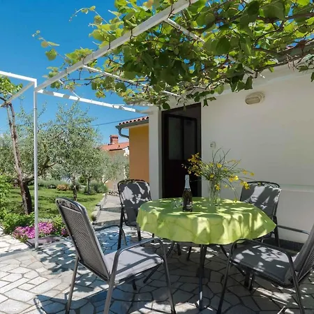 Apartment In Ravni/istrien 30383 Ravni