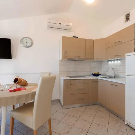 In Ravni/istrien 30383 Apartment *