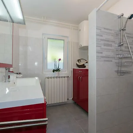 In Ravni/istrien 30383 Apartment *